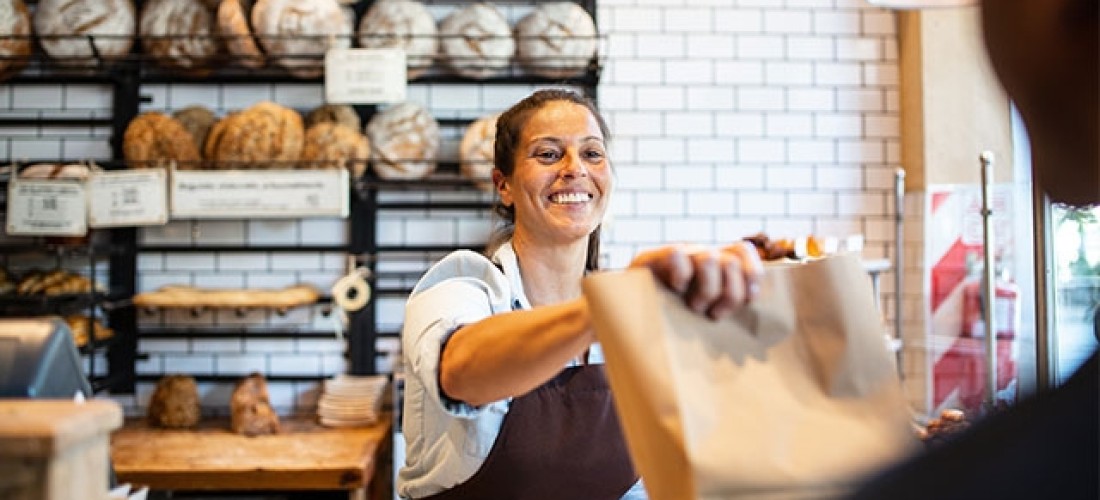 Summer Hospitality Playbook A 10 Week Plan