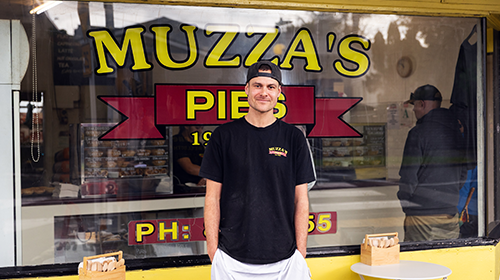 muzzas thumbnail