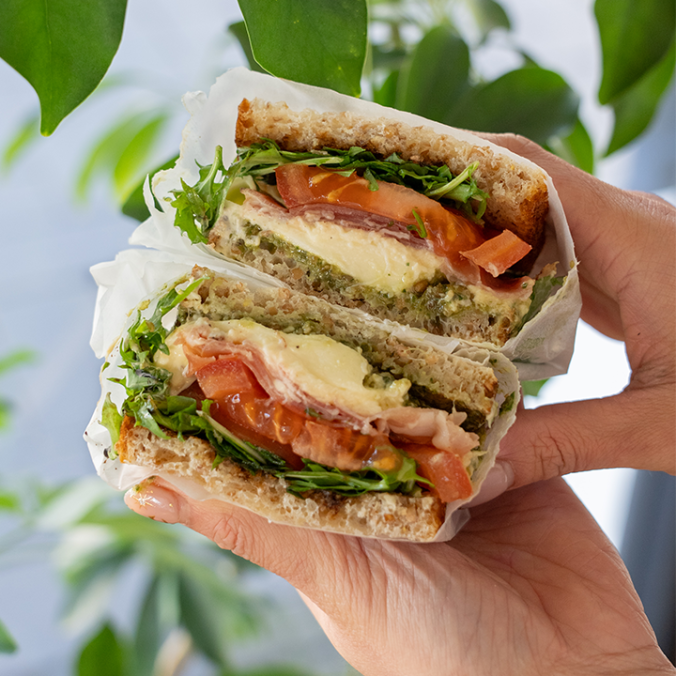 pesto burrata sandwich 720x720