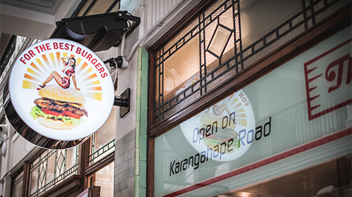 whitelady 500x280 v2